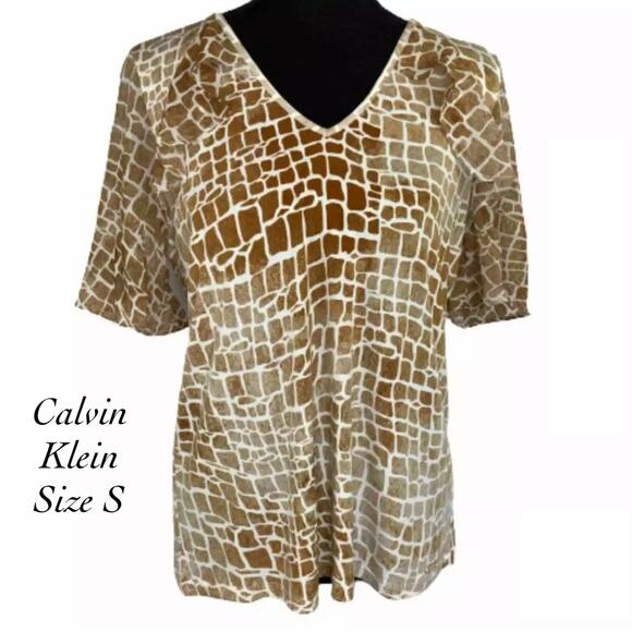 Calvin Klein Giraffe Print Short Sleeve Ruffle Detail V Neck Blouse NWT SIze S - Picture 1 of 10
